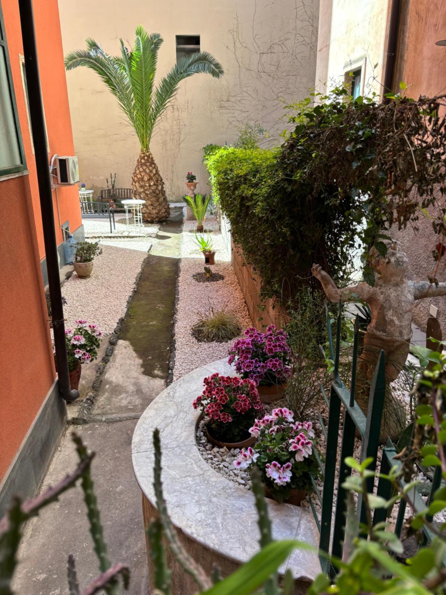 Il Giardino Casa Vacanze Катания Экстерьер фото
